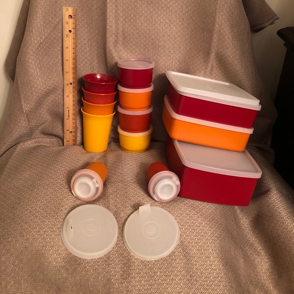 Tupperware picnic set